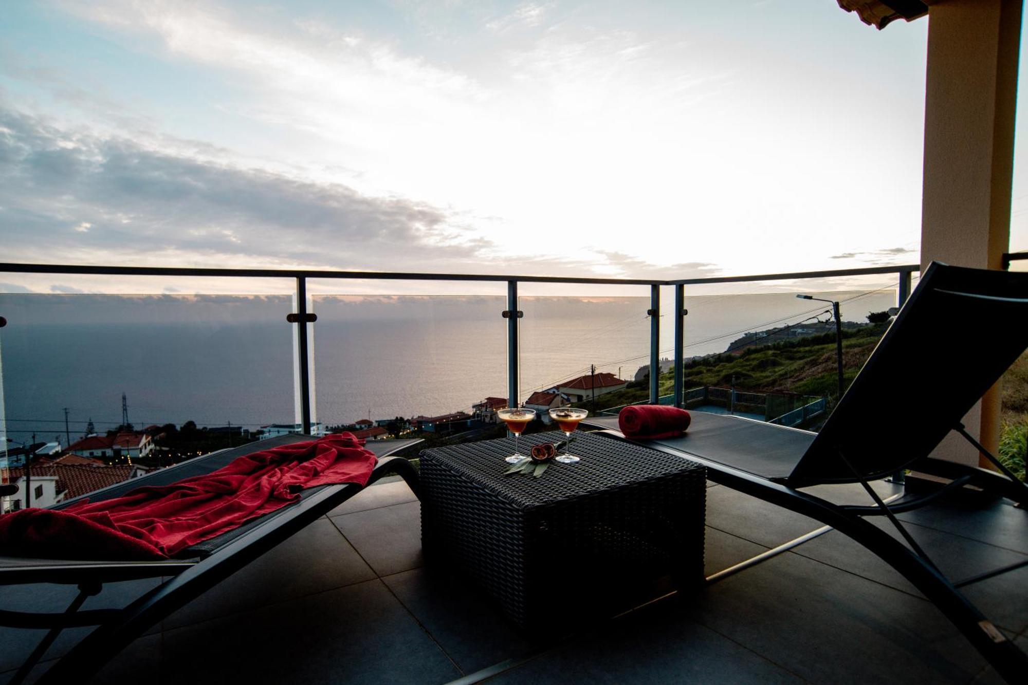 فيلا Bairos House - Coastal Escape ريبيرا برافا المظهر الخارجي الصورة