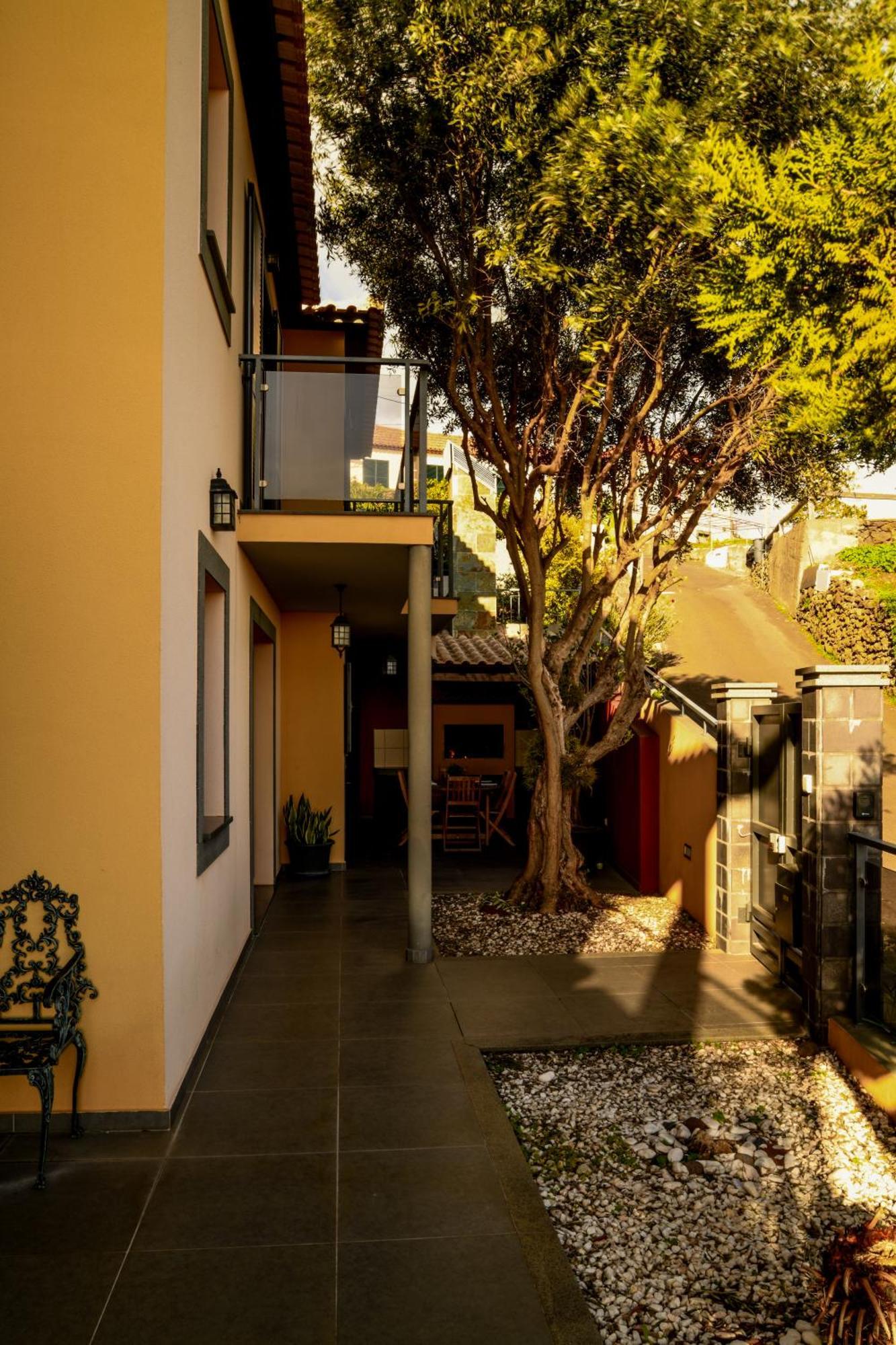 فيلا Bairos House - Coastal Escape ريبيرا برافا المظهر الخارجي الصورة