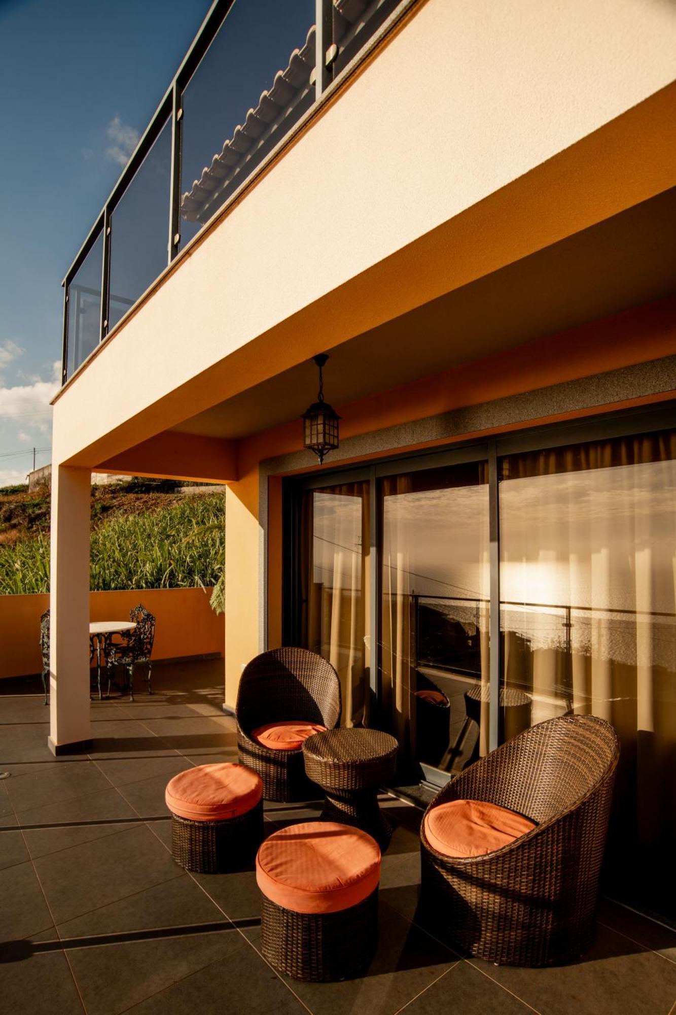 فيلا Bairos House - Coastal Escape ريبيرا برافا المظهر الخارجي الصورة